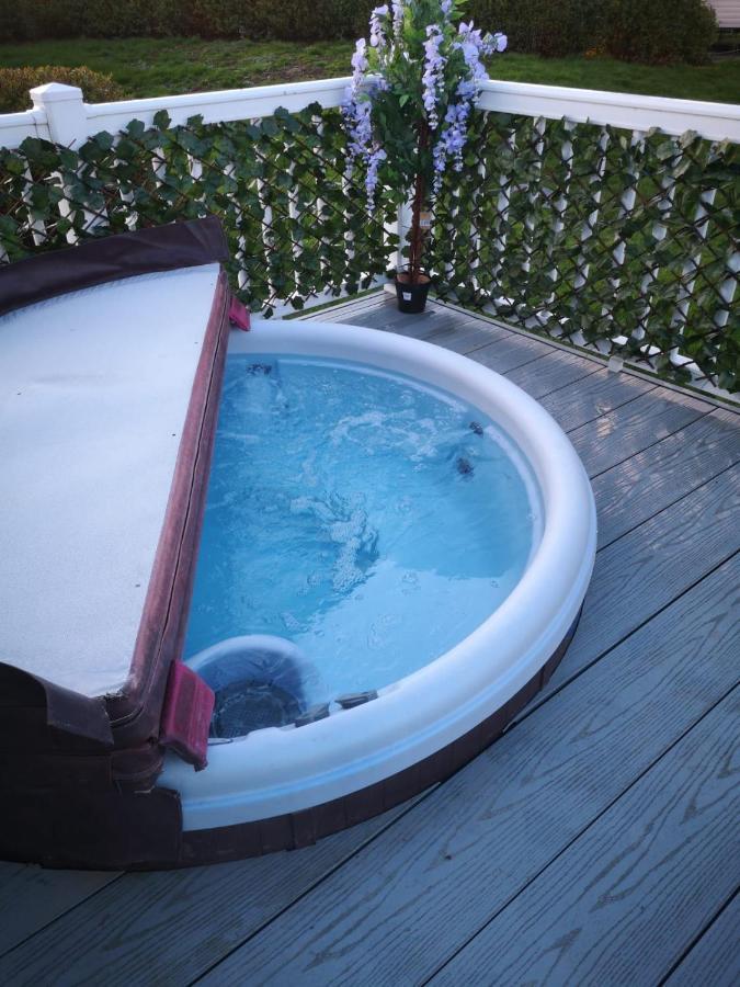 Hot Tub Hols 61 Kingfisher Court Hotel Tattershall Exterior foto